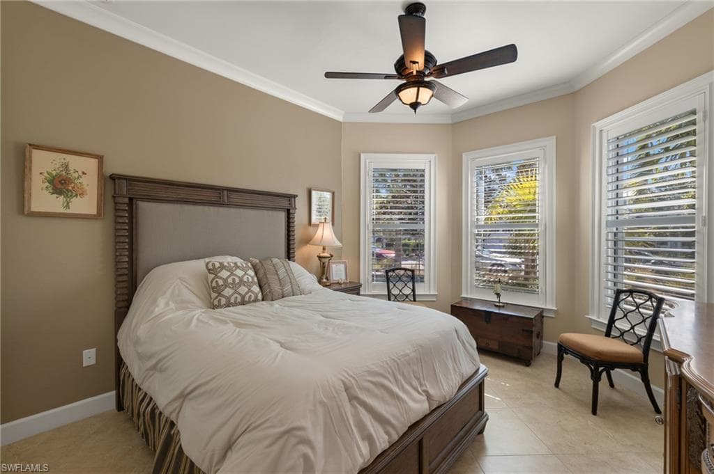 7014 Dominica Dr, Naples, FL 34113-18