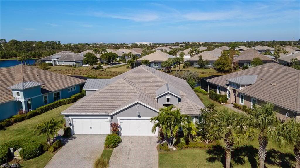 7014 Dominica Dr, Naples, FL 34113-27
