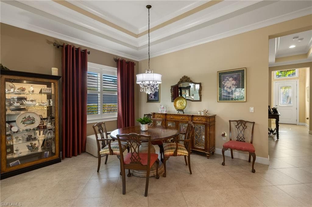 7014 Dominica Dr, Naples, FL 34113-7