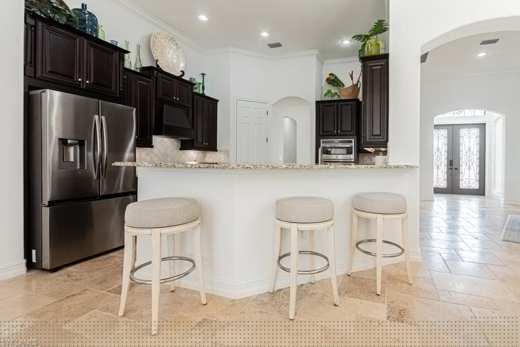 3273 Runaway Ln, Naples, FL 34114-17