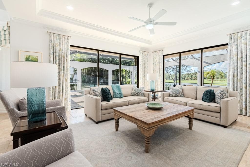3273 Runaway Ln, Naples, FL 34114-21