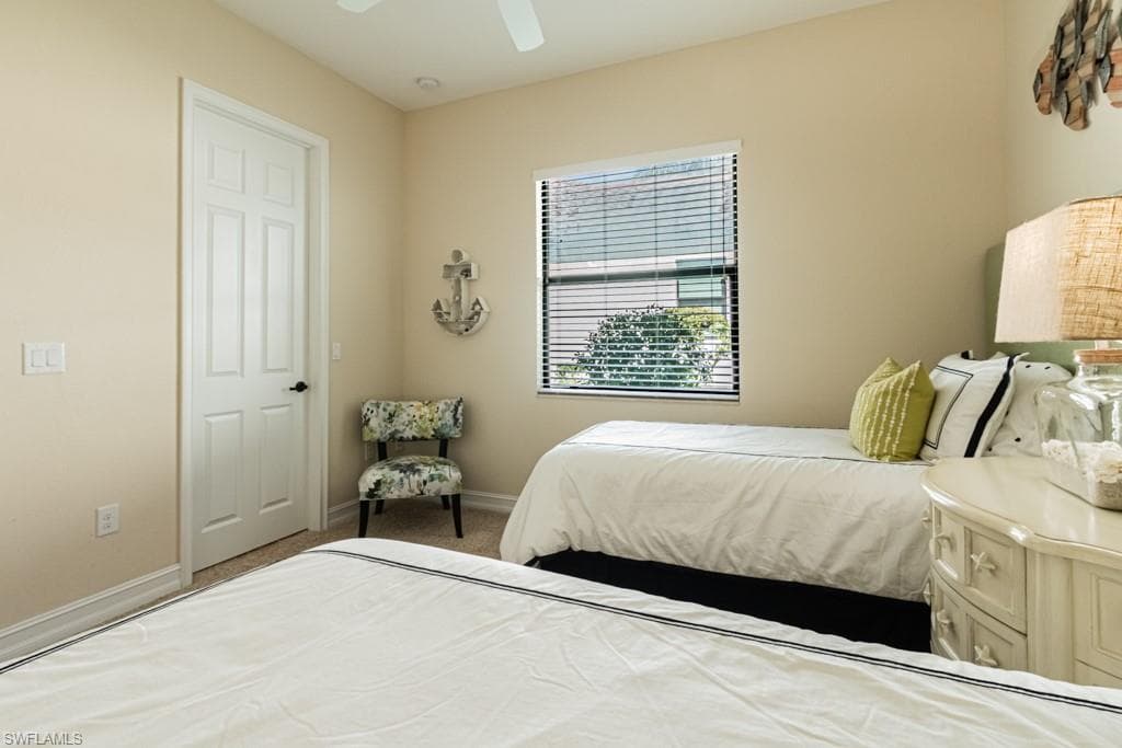 3273 Runaway Ln, Naples, FL 34114-34