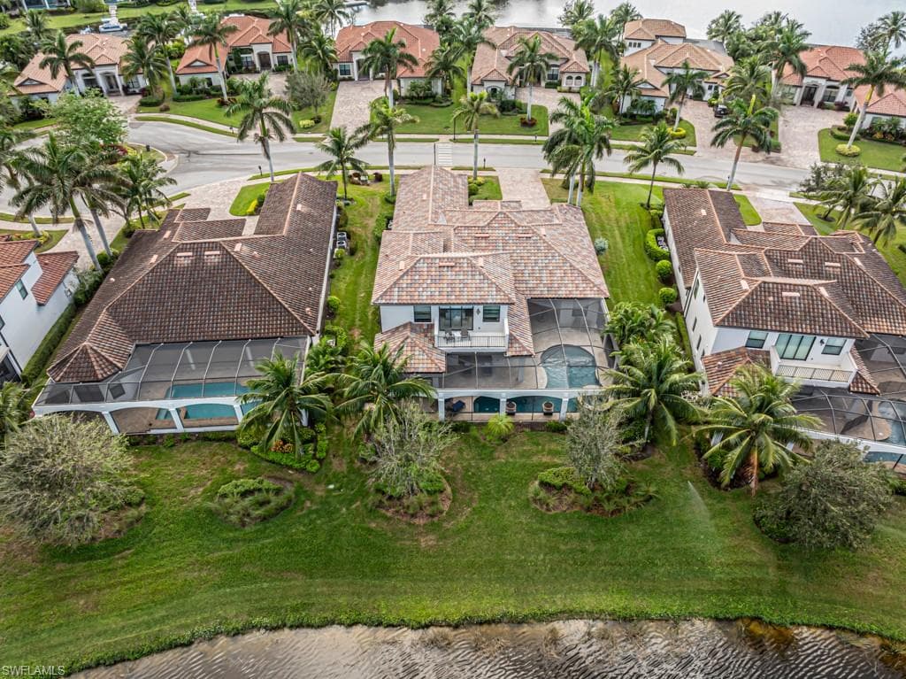 3273 Runaway Ln, Naples, FL 34114-4
