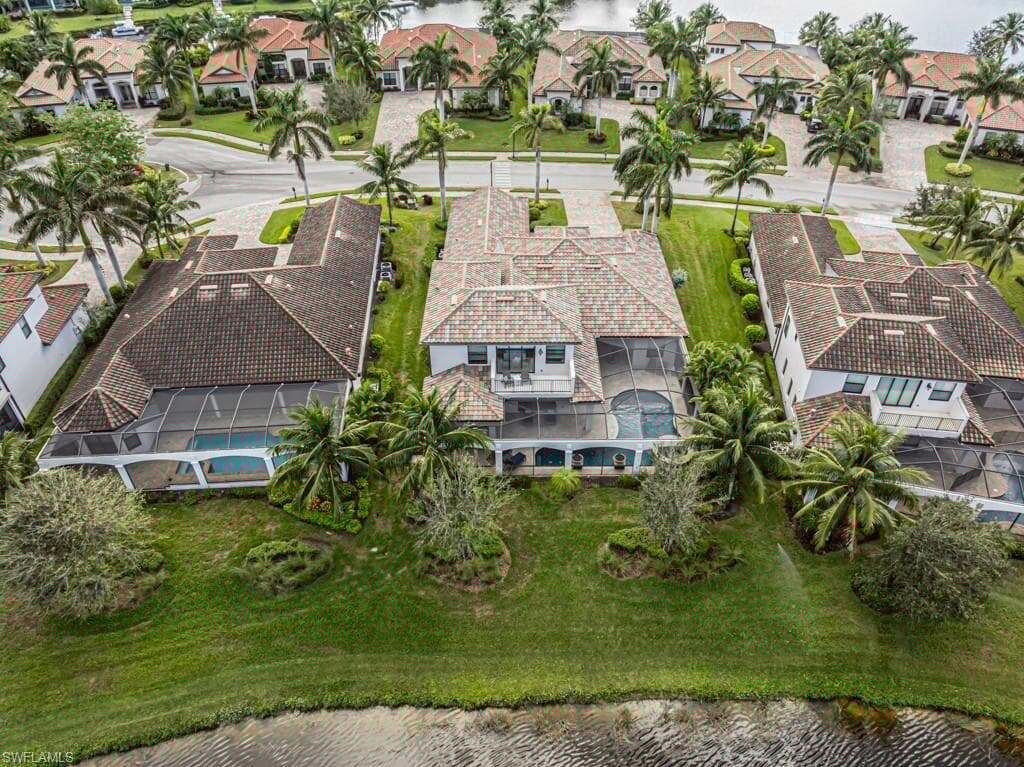 3273 Runaway Ln, Naples, FL 34114-4
