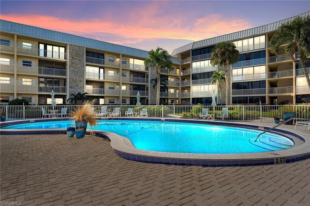 3000 Gulf Shore Blvd N 311, Naples, FL 34103-24