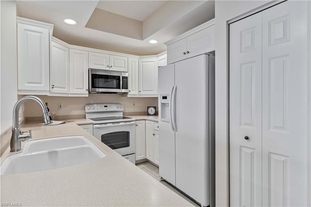 1001 Arbor Lake Dr 1406, Naples, FL 34110-13
