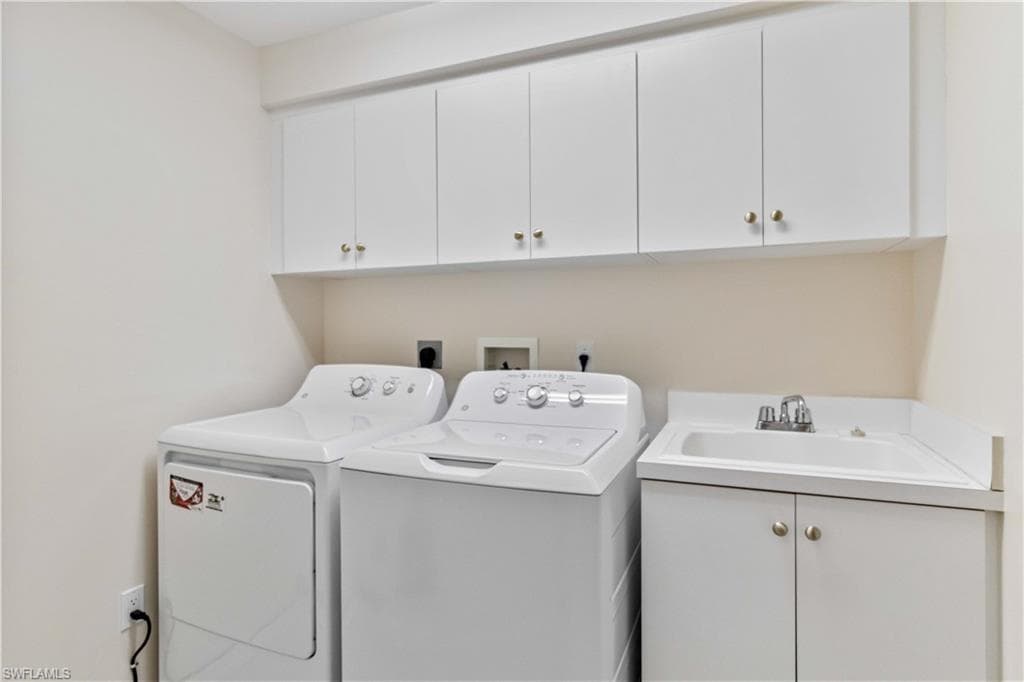 1001 Arbor Lake Dr 1406, Naples, FL 34110-21