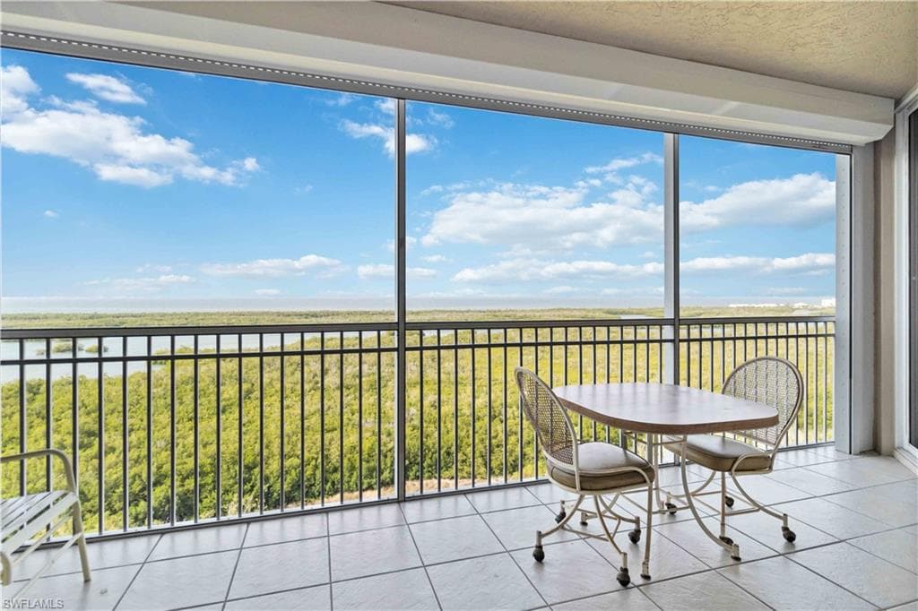 1001 Arbor Lake Dr 1406, Naples, FL 34110-23
