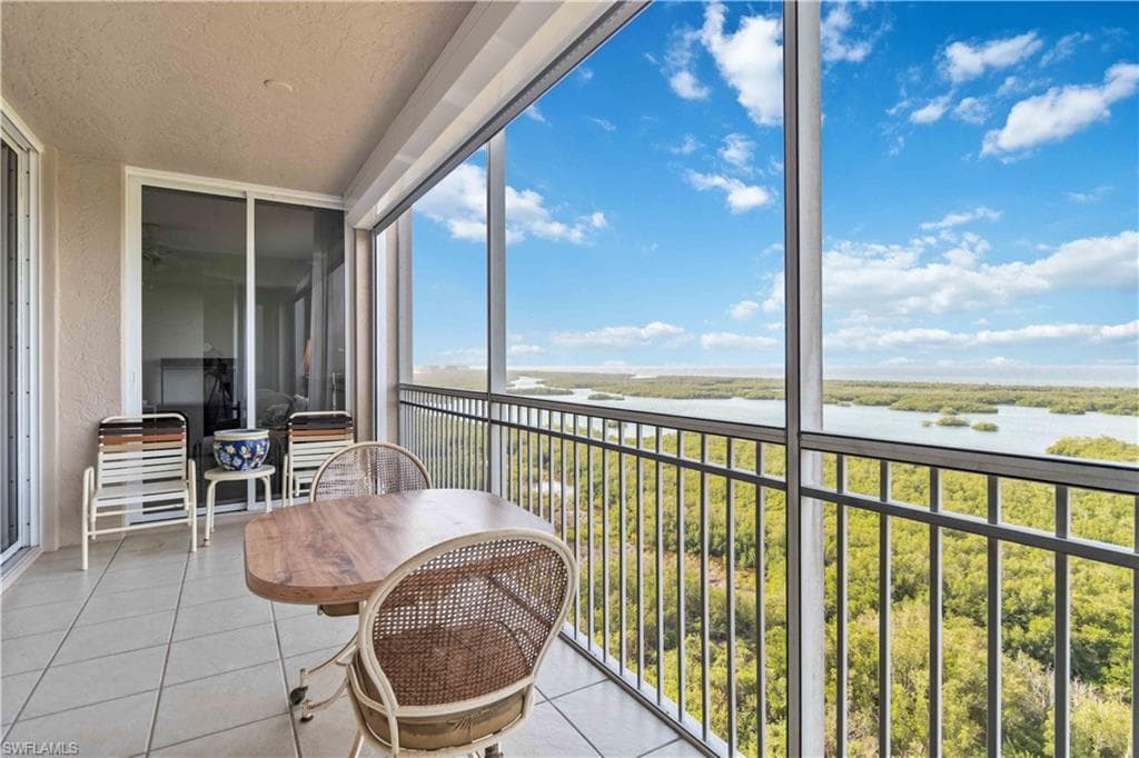 1001 Arbor Lake Dr 1406, Naples, FL 34110-24