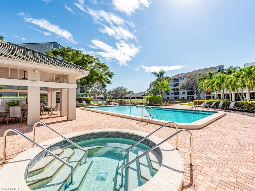 1001 Arbor Lake Dr 1406, Naples, FL 34110-44