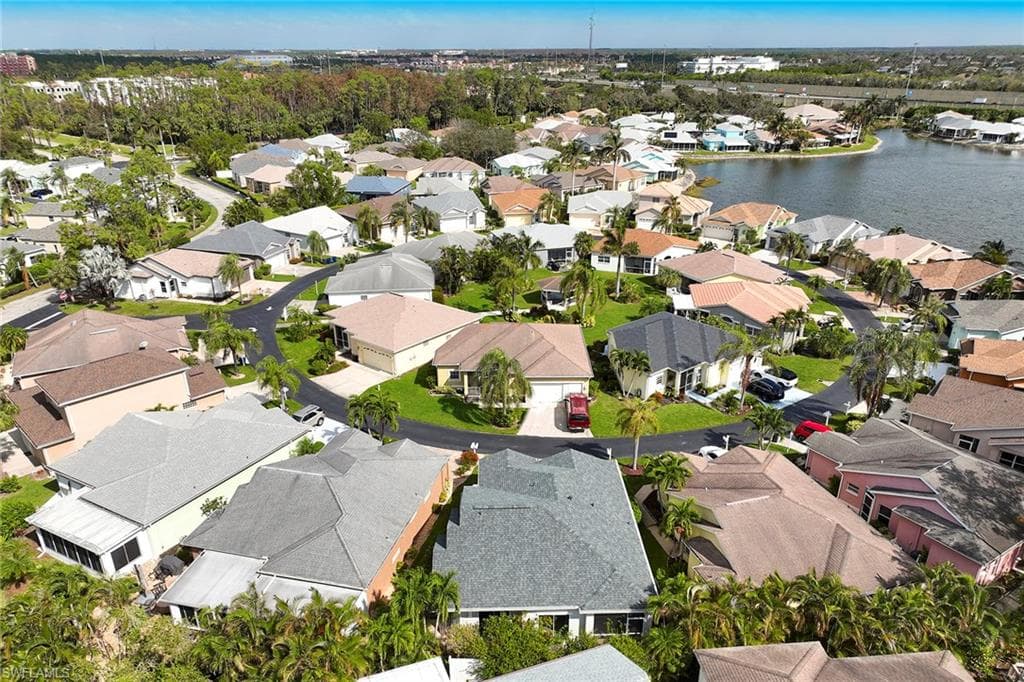 10735 Maui Cir, Estero, FL 33928-24