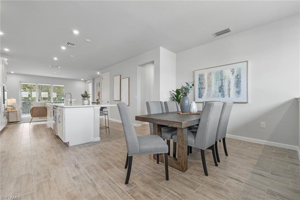 4596 Arboretum Cir 202, Naples, FL 34120-10