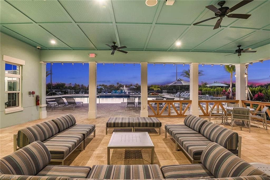 4596 Arboretum Cir 202, Naples, FL 34120-26