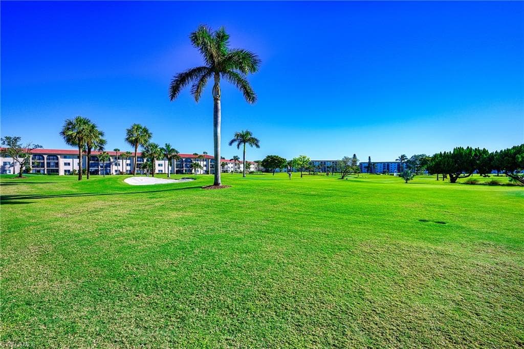 37 High Point Cir E 401, Naples, FL 34103-23