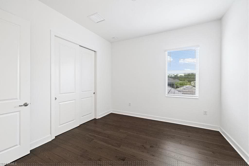 14661 Liesl Ct E, Naples, FL 34109-29