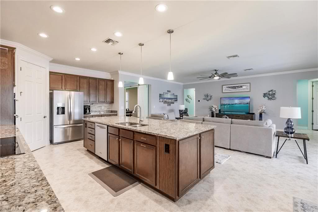 11041 Castlereagh St, Fort Myers, FL 33913-9