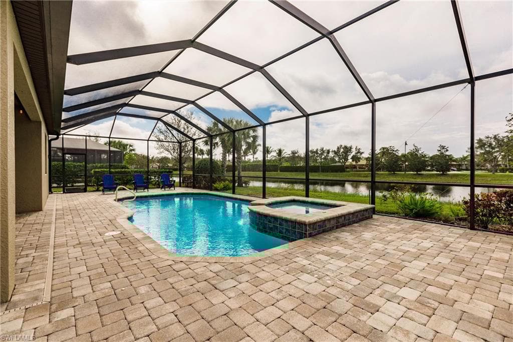 11041 Castlereagh St, Fort Myers, FL 33913-33