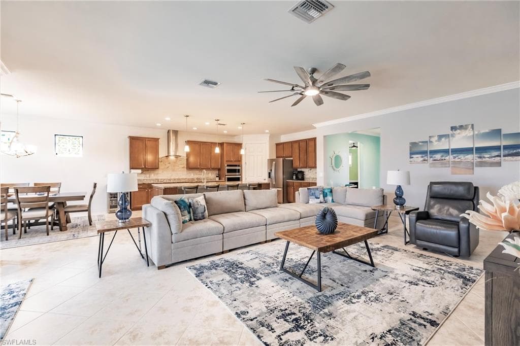 11041 Castlereagh St, Fort Myers, FL 33913-7