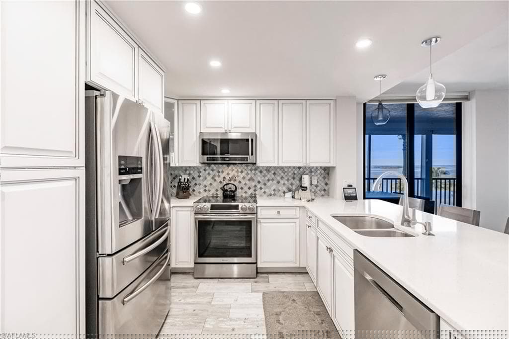 17170 Harbour Point Dr 437, Fort Myers, FL 33908-10