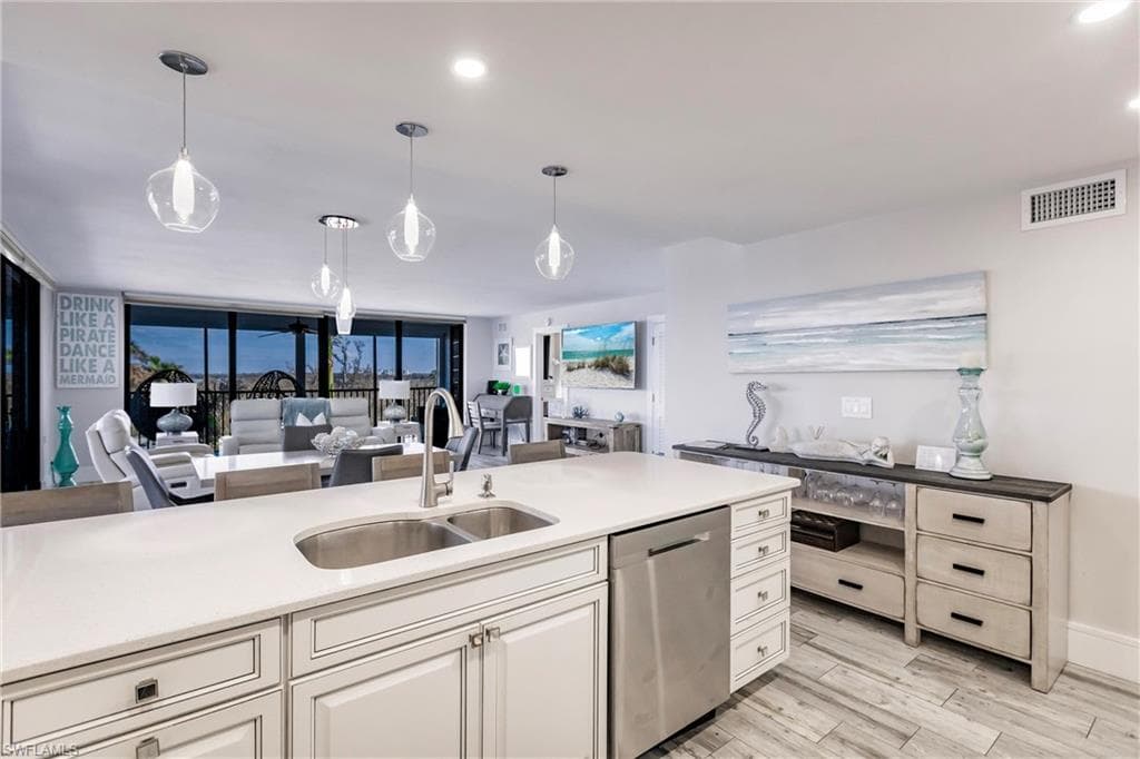 17170 Harbour Point Dr 437, Fort Myers, FL 33908-11