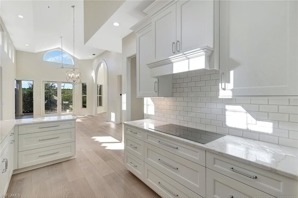 7817 Vizcaya Way, Naples, FL 34108-15