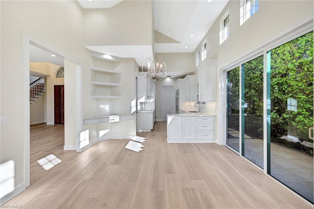 7817 Vizcaya Way, Naples, FL 34108-16