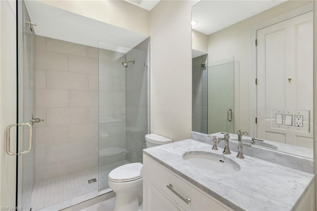 7817 Vizcaya Way, Naples, FL 34108-30