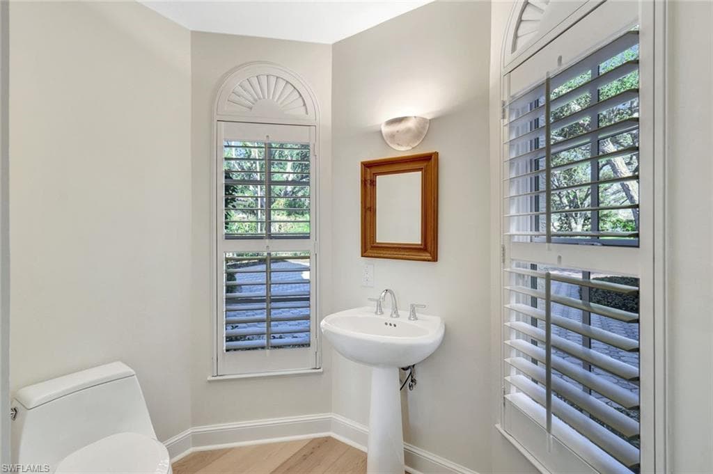7817 Vizcaya Way, Naples, FL 34108-31
