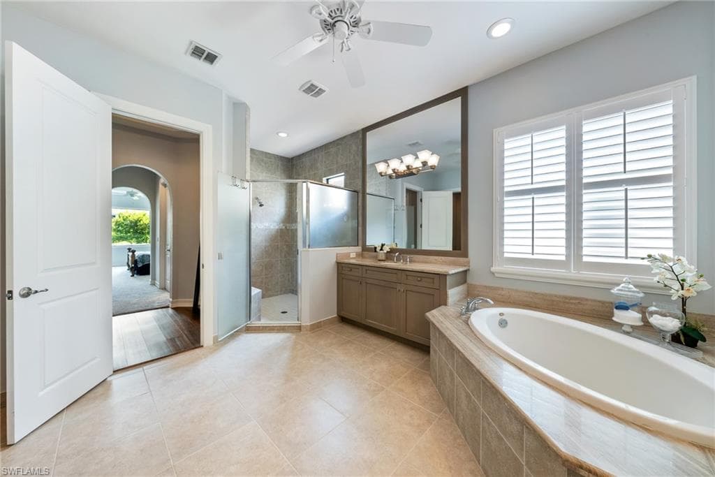 9454 Greenleigh Ct, Naples, FL 34120-18