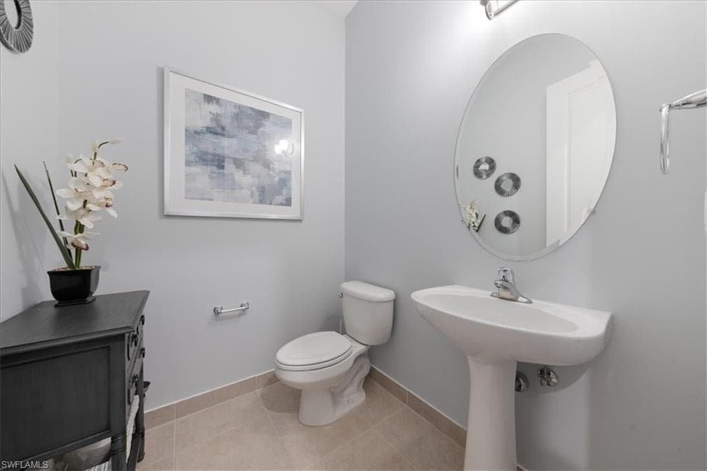 9454 Greenleigh Ct, Naples, FL 34120-21