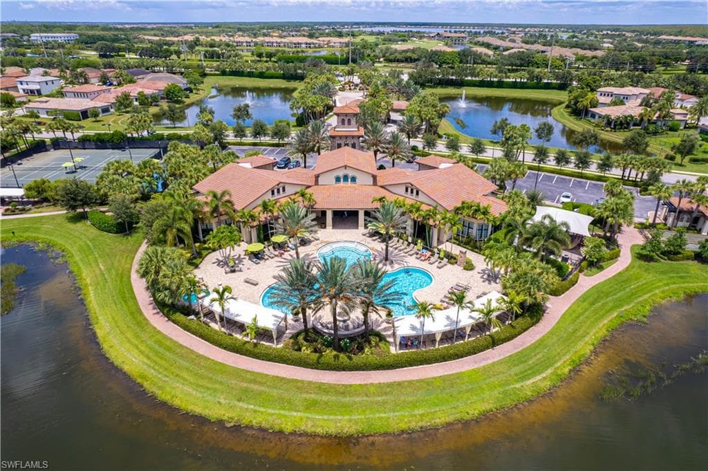 9454 Greenleigh Ct, Naples, FL 34120-45