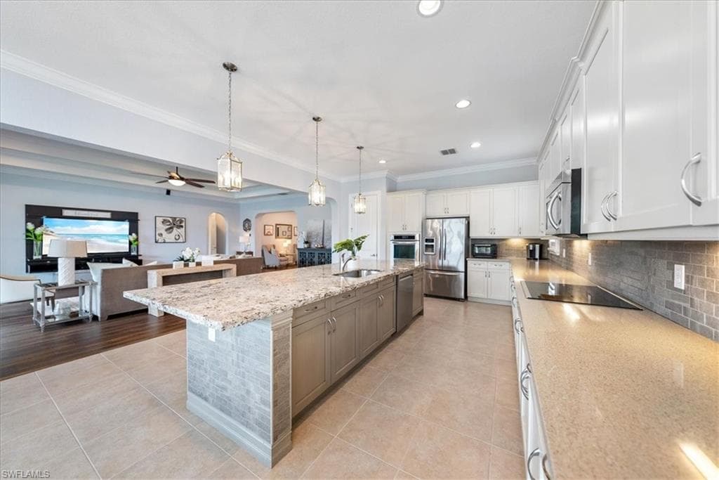 9454 Greenleigh Ct, Naples, FL 34120-6