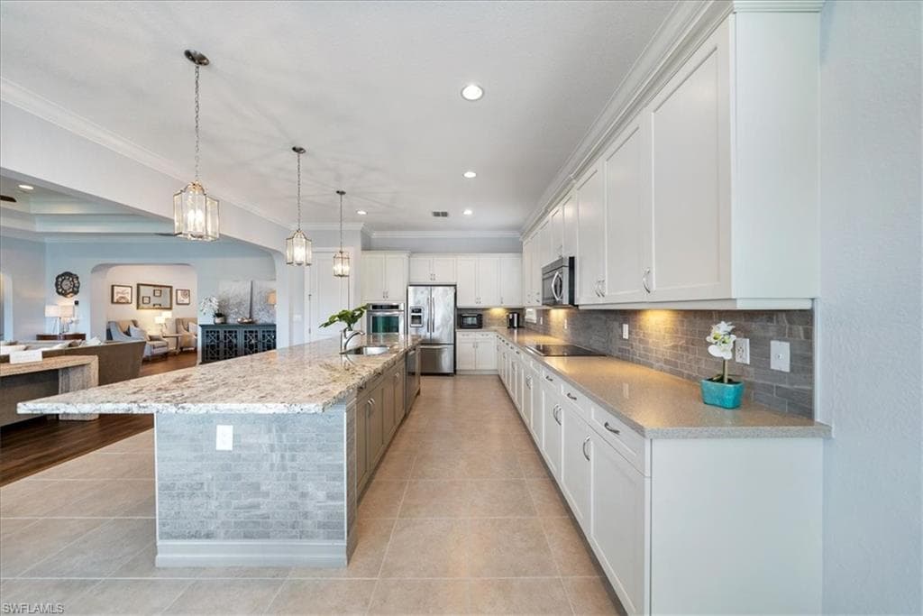 9454 Greenleigh Ct, Naples, FL 34120-7