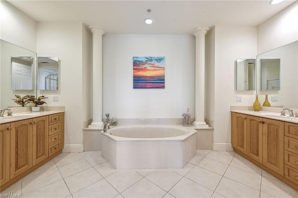 3745 Montreux Ln 102, Naples, FL 34114-13