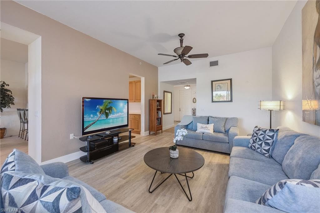 3745 Montreux Ln 102, Naples, FL 34114-5