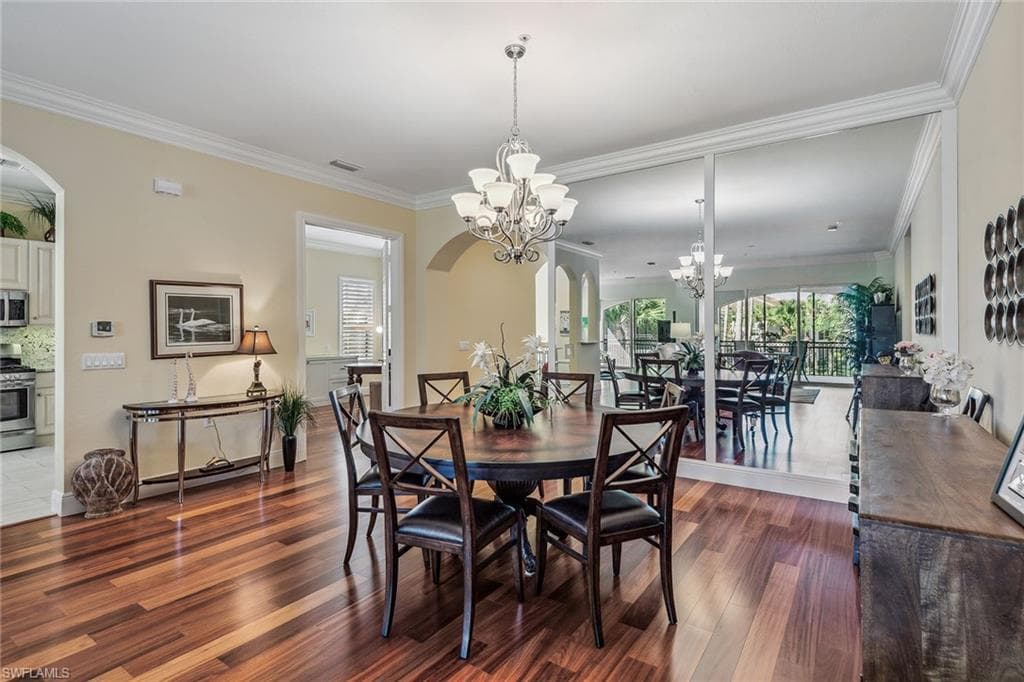 3189 Aviamar Cir 202, Naples, FL 34114-9
