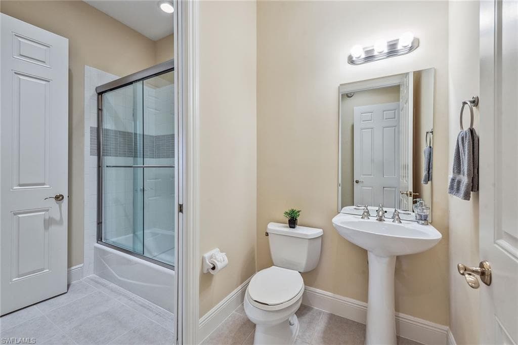 3189 Aviamar Cir 202, Naples, FL 34114-21