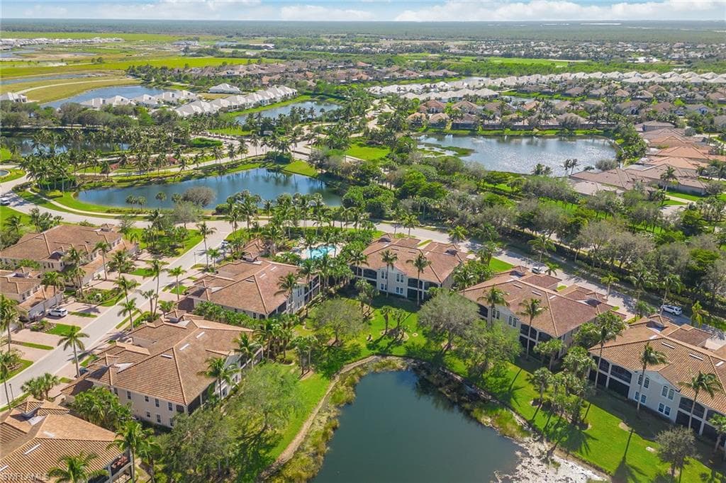 3189 Aviamar Cir 202, Naples, FL 34114-30