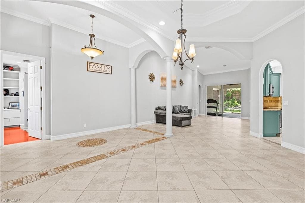 3905 Recreation Ln, Naples, FL 34116-4