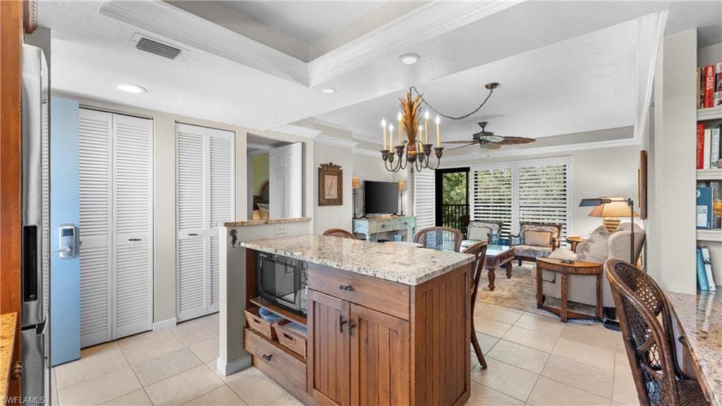 600 Neapolitan Way 231, Naples, FL 34103-11