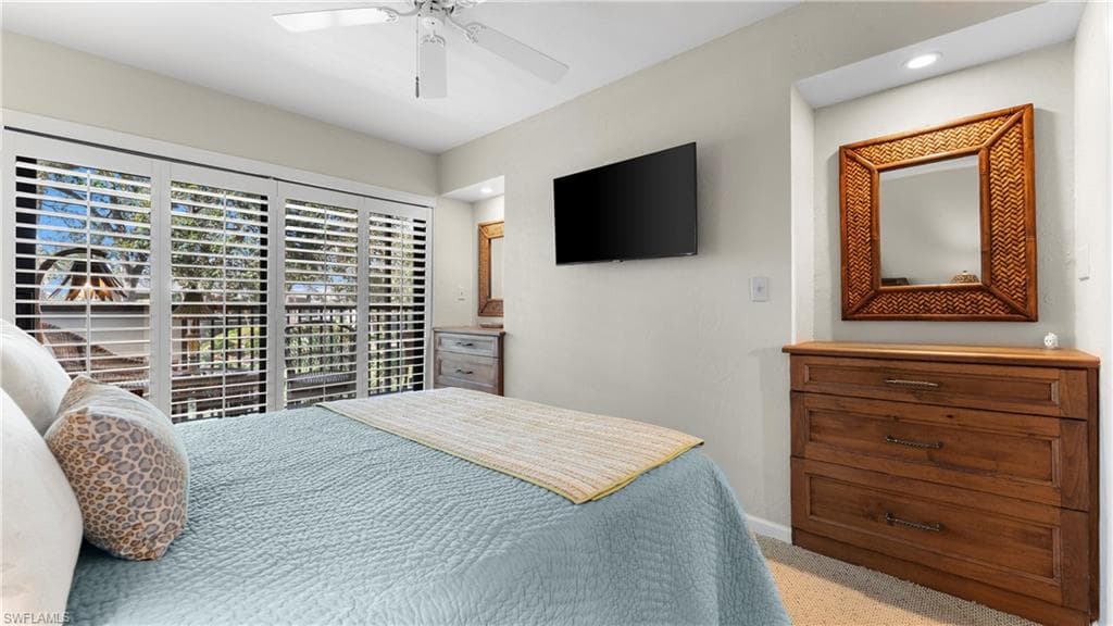 600 Neapolitan Way 231, Naples, FL 34103-18
