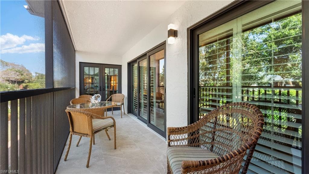 600 Neapolitan Way 231, Naples, FL 34103-22