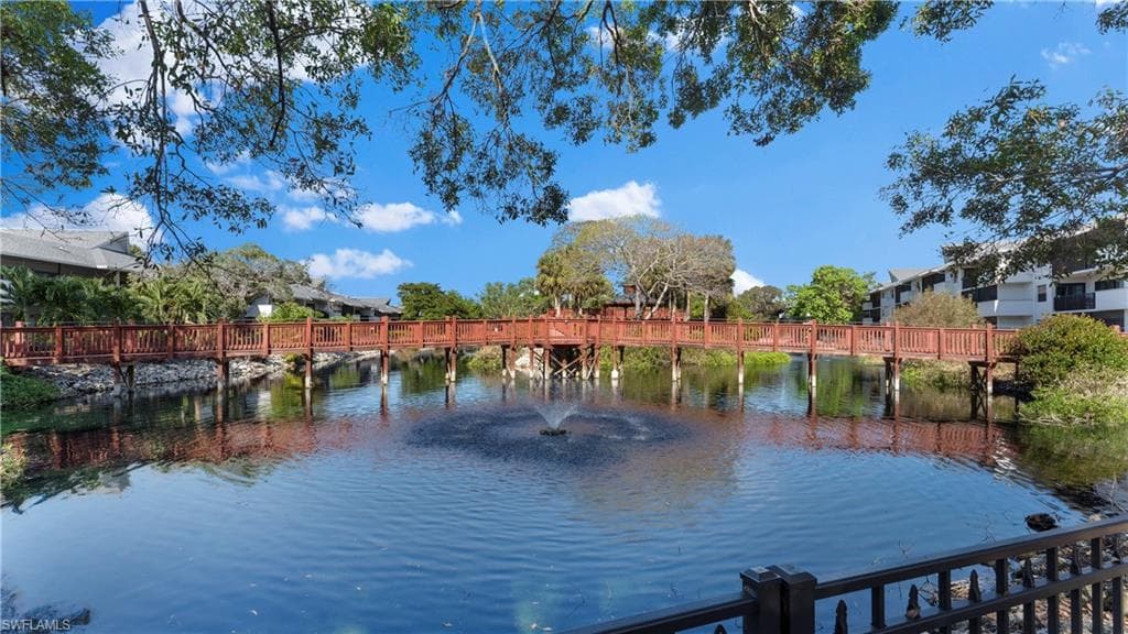 600 Neapolitan Way 231, Naples, FL 34103-25