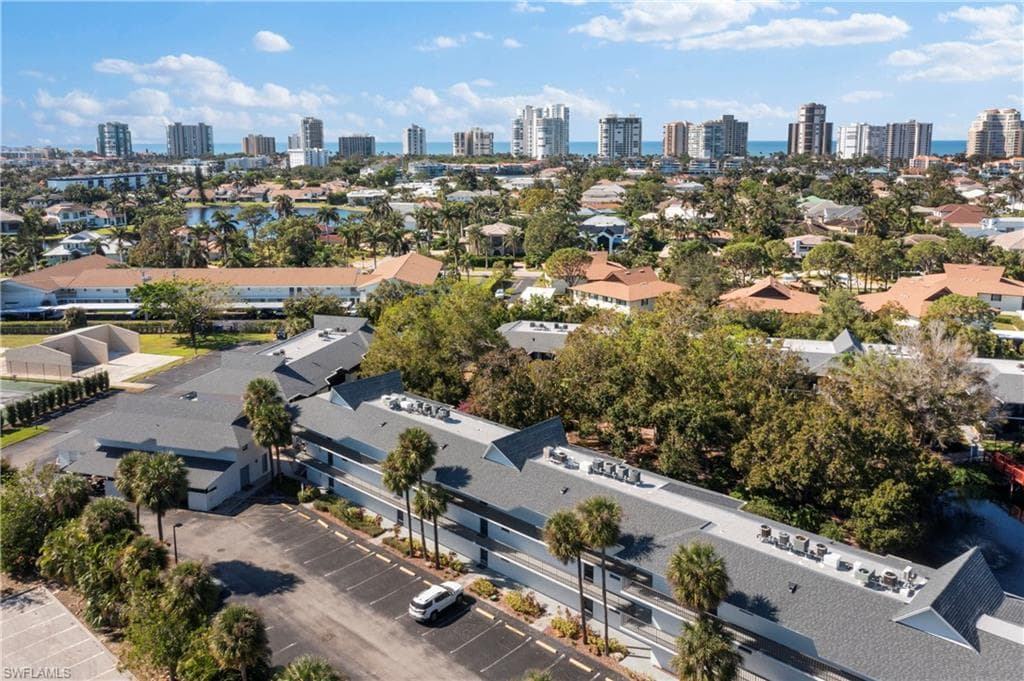 600 Neapolitan Way 231, Naples, FL 34103-35