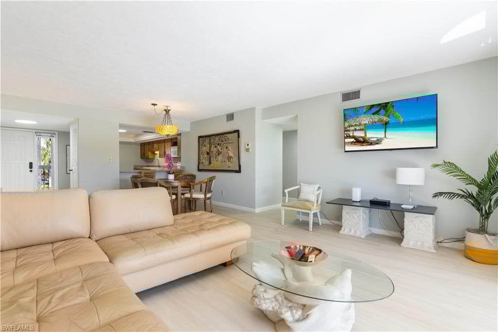 1520 Imperial Golf Course Blvd 225, Naples, FL 34110-6