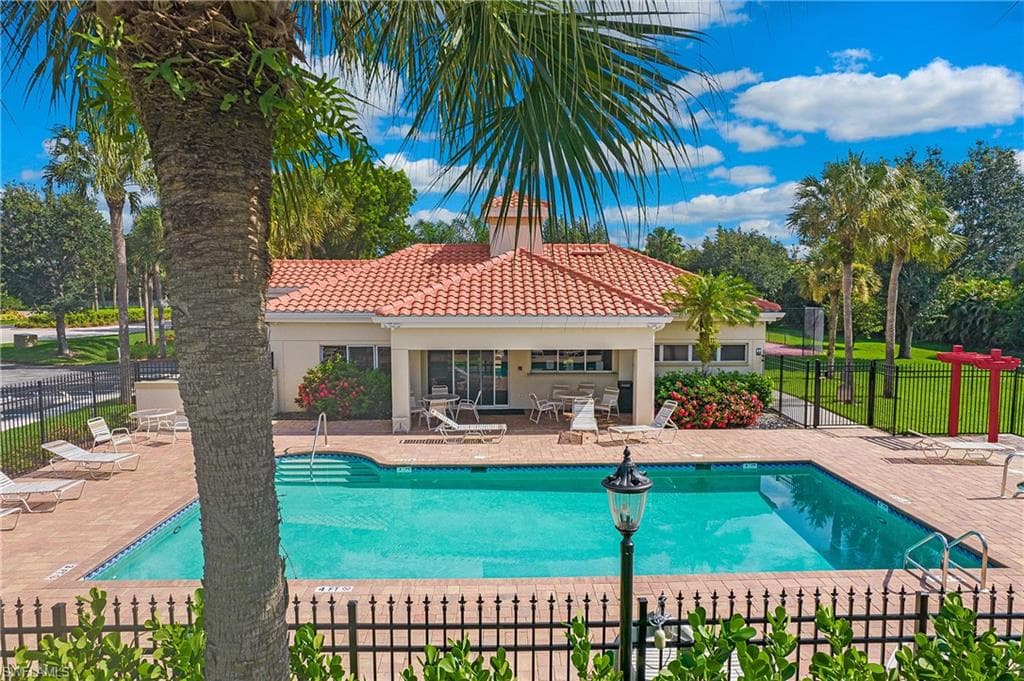 159 Lady Palm Dr, Naples, FL 34104-44