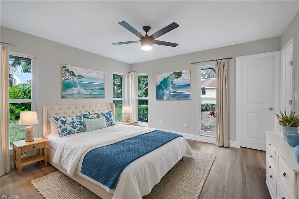 233 Yorkshire Ct, Naples, FL 34112-4