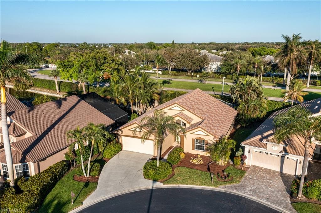 8476 Indian Wells Way, Naples, FL 34113-3003-16