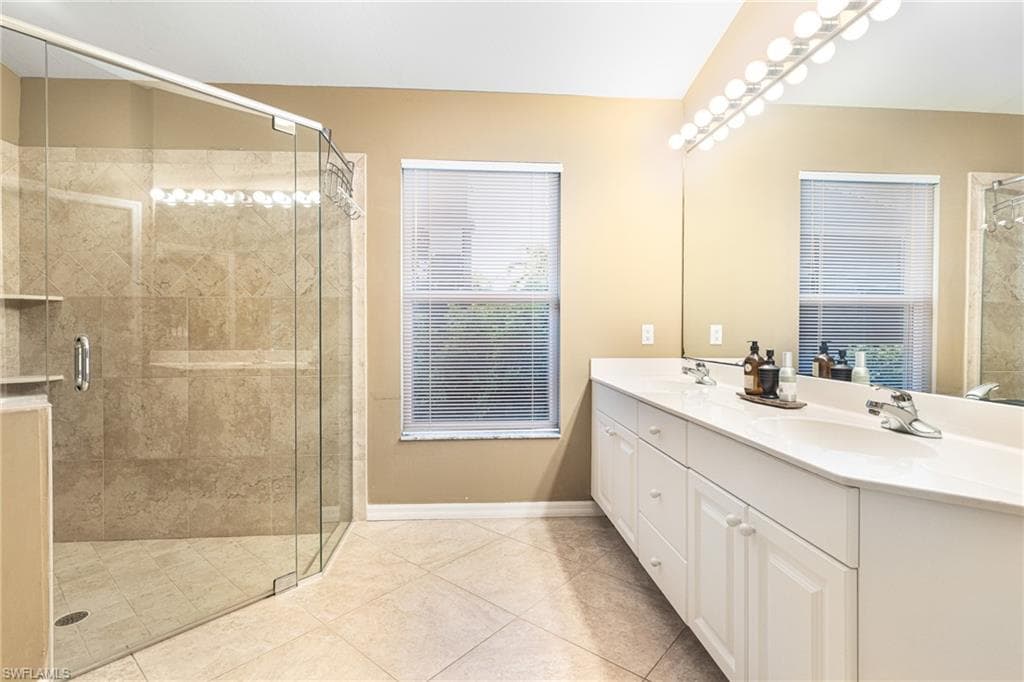 8476 Indian Wells Way, Naples, FL 34113-3003-21