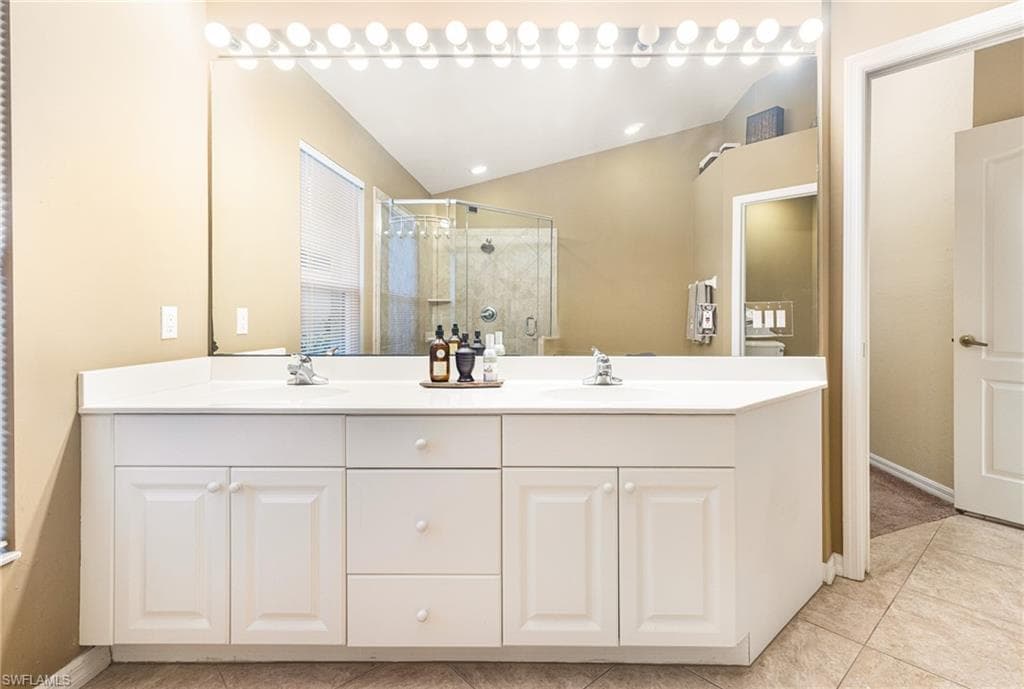 8476 Indian Wells Way, Naples, FL 34113-3003-22